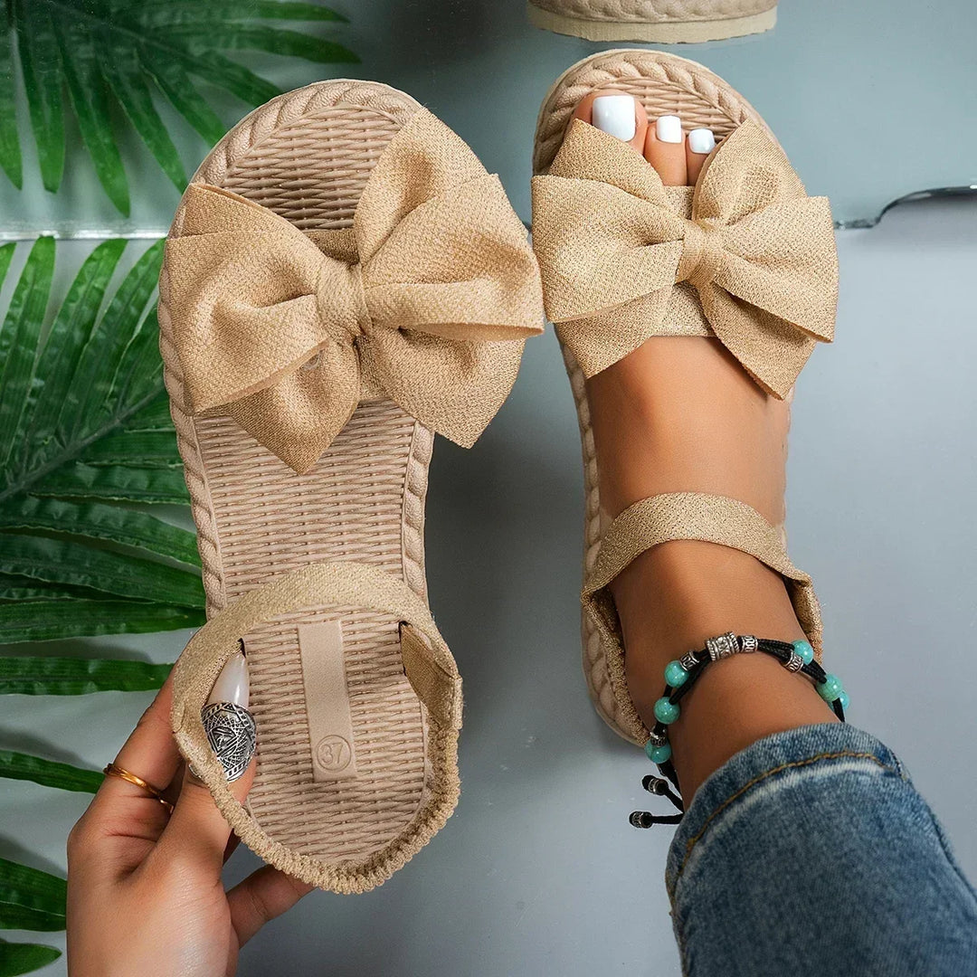 Zamara | Orthopedic sandals with bow